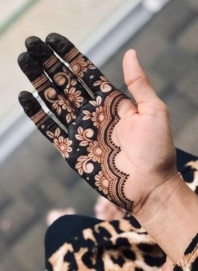 finger mehndi design simple front hand