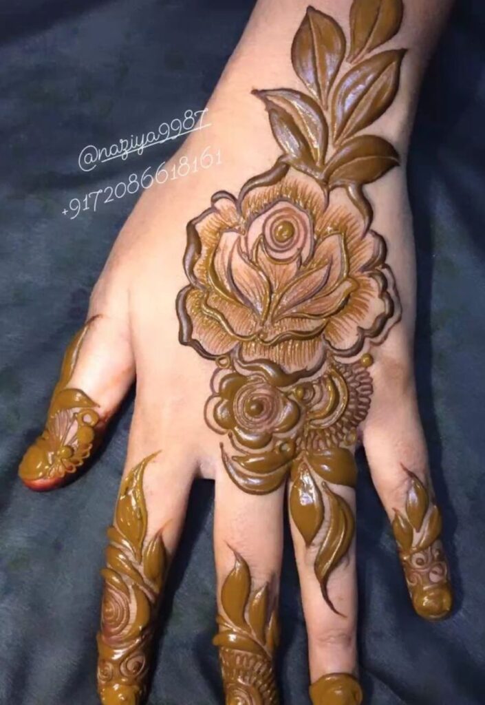 Bold rose motif Dubai Arabic Mehendi Design with romantic floral detailing