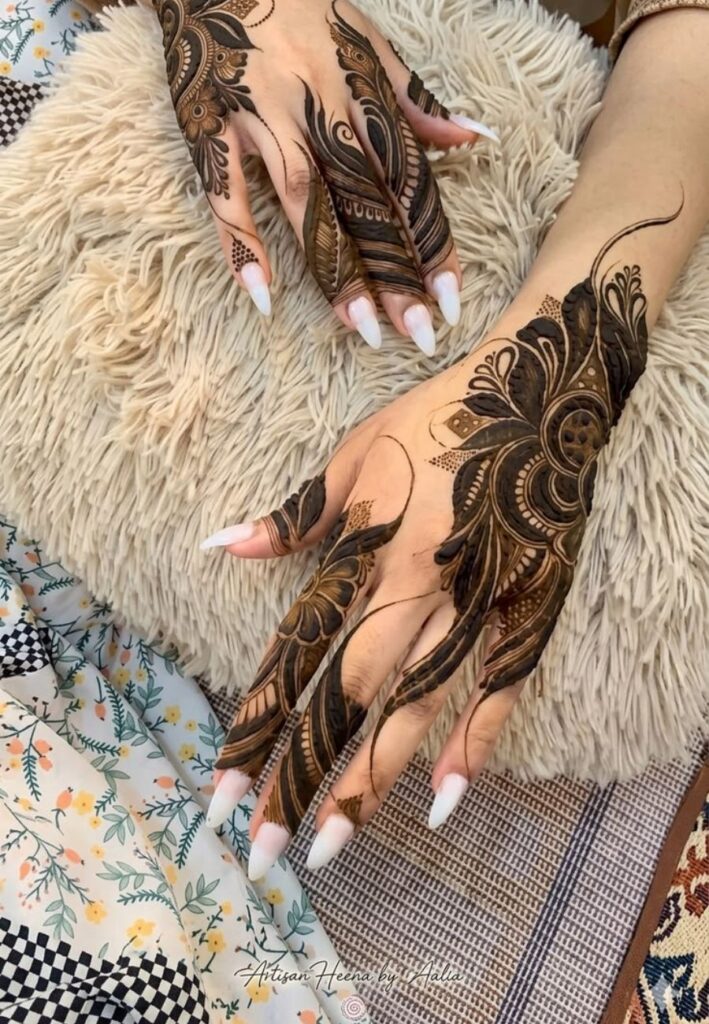Fusion Indo-Arabic Dubai Mehendi Design blending intricate and bold styles.