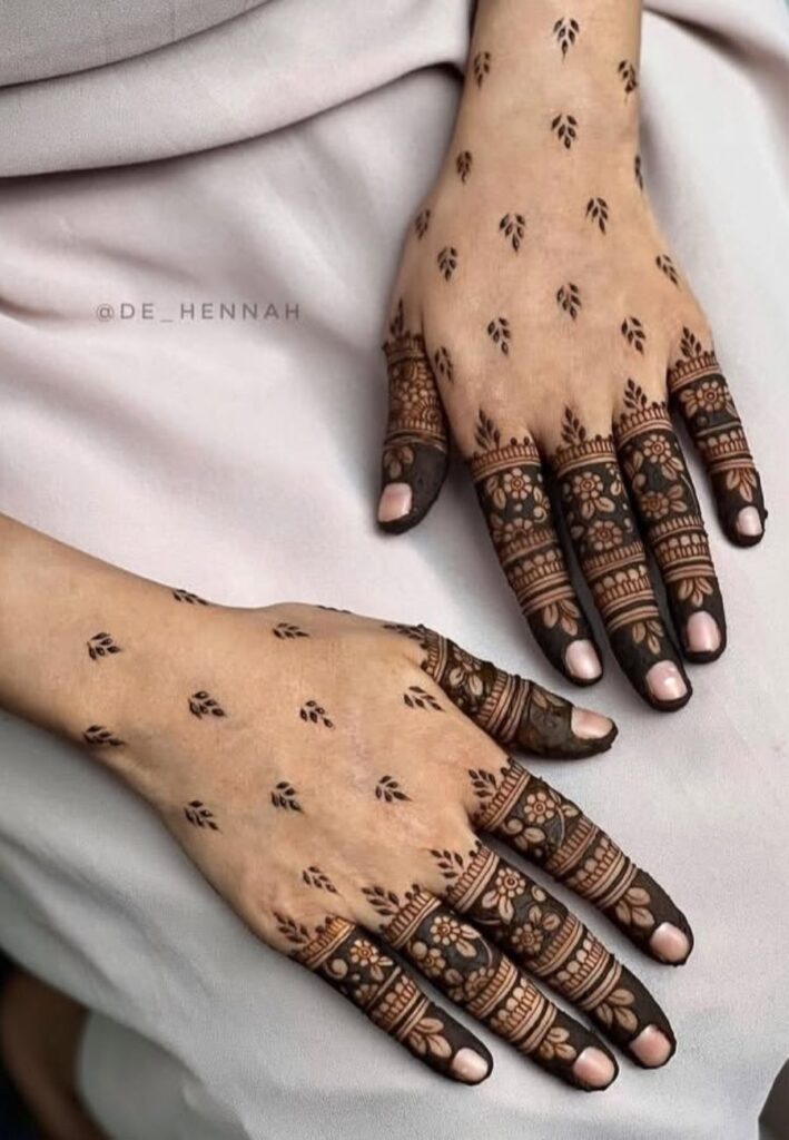 Pearl dot bridal mehndi with delicate dot detailing and elegant bridal henna style