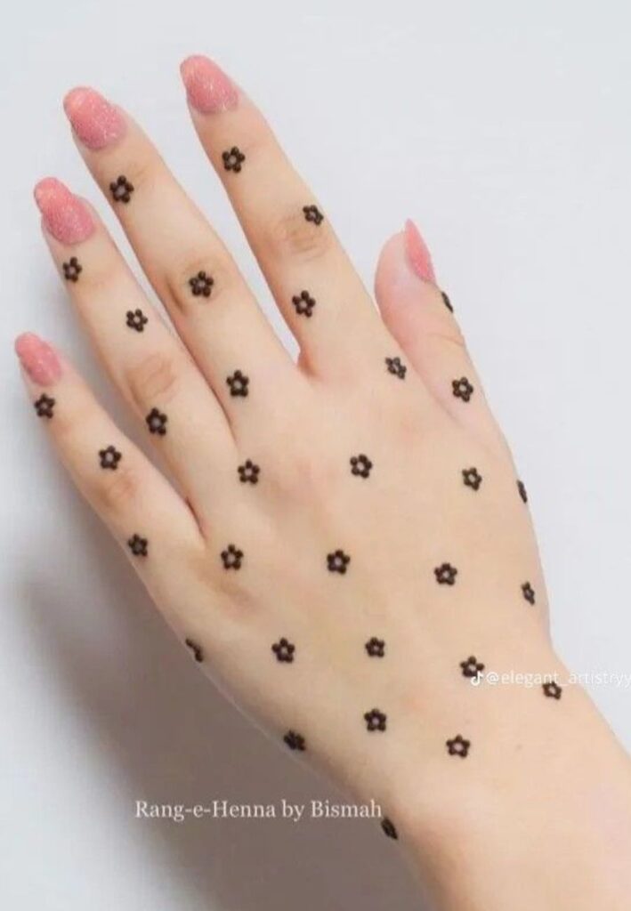 Tiny floral dot mehndi pattern for beginners with light and simple design