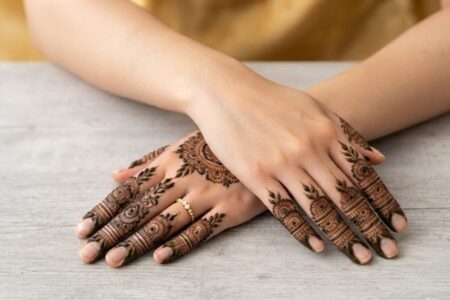 Royal Finger Mehndi Design 2026 elegant luxury finger henna pattern