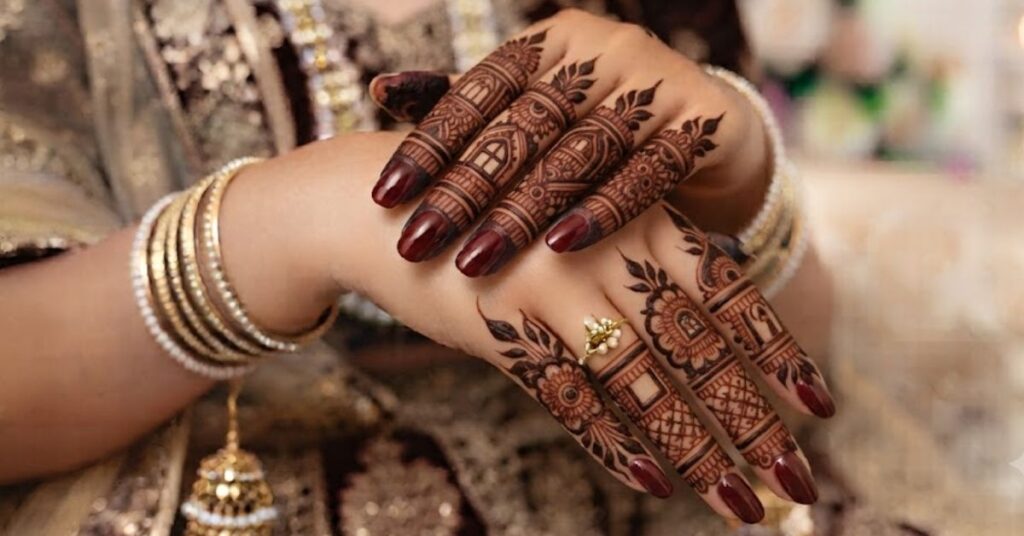 Bridal royal finger mehndi design