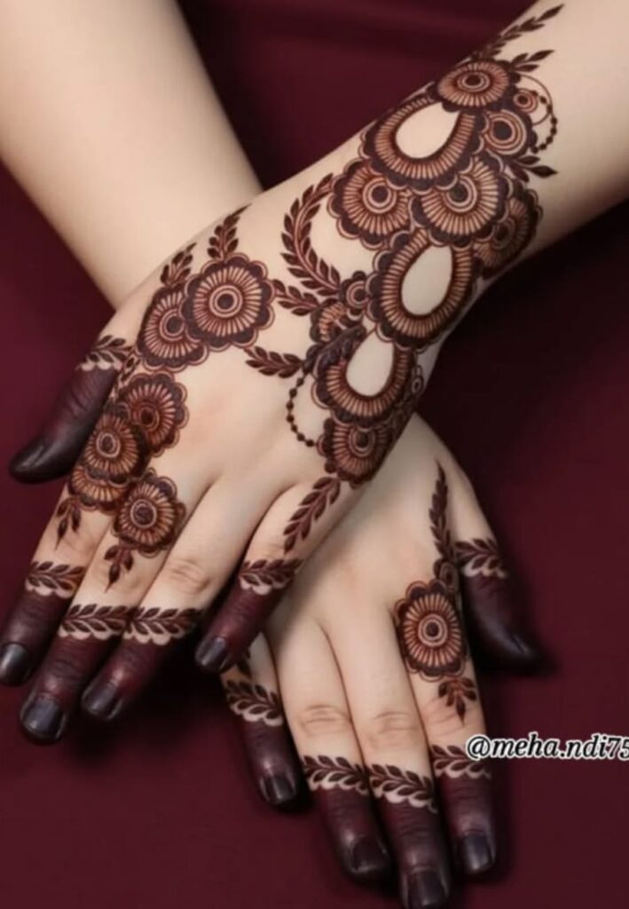 How to get a darker Moroccan mehndi stain with natural care tips, proper aftercare, and effective henna techniques.