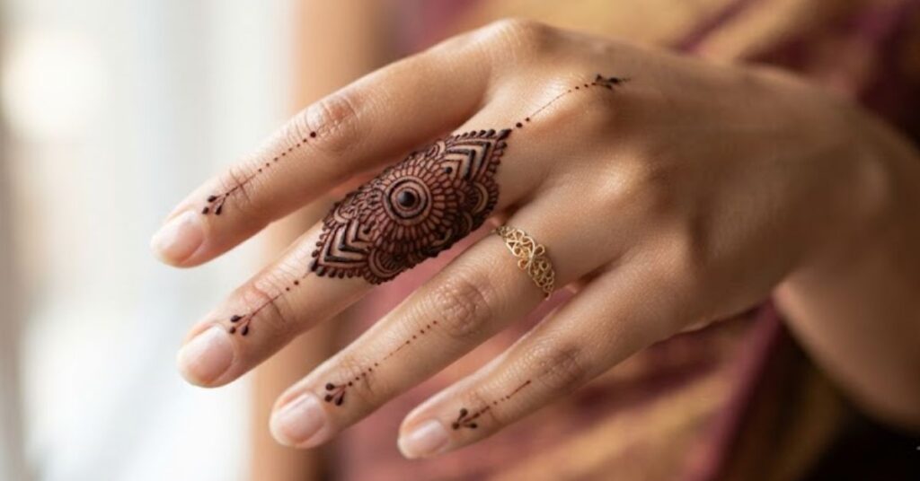 Small mandala one finger mehndi pattern design