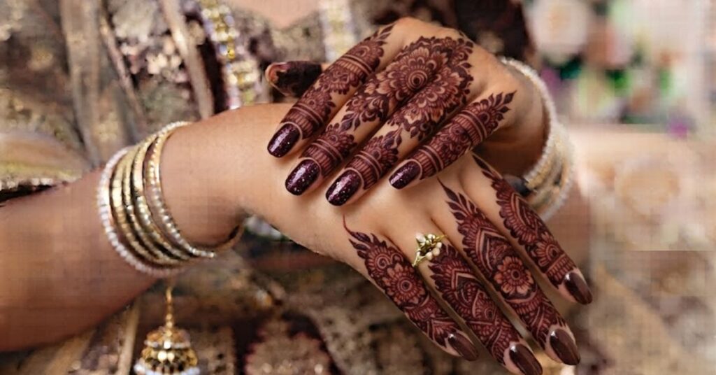 Modern fusion royal finger henna design