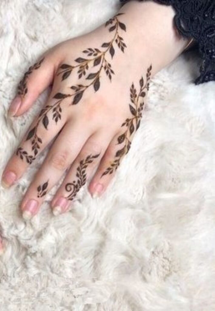 Small vine mehndi design