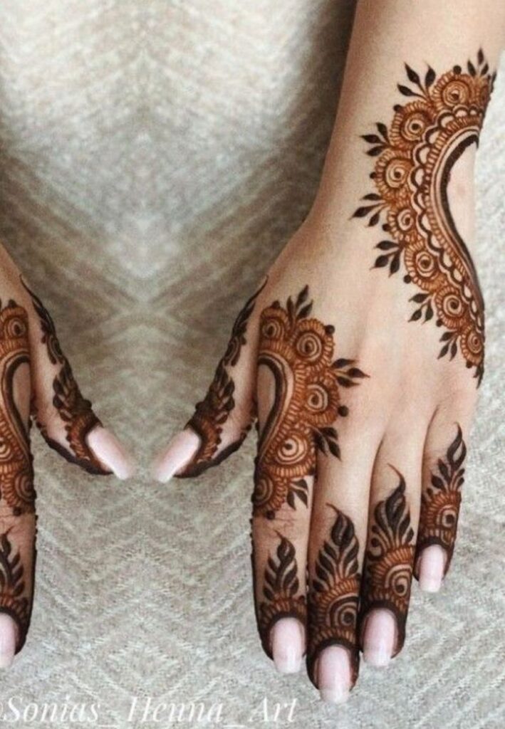 Trending Minimal Henna Design Ideas for 2026 featuring modern floral and elegant simple mehndi patterns